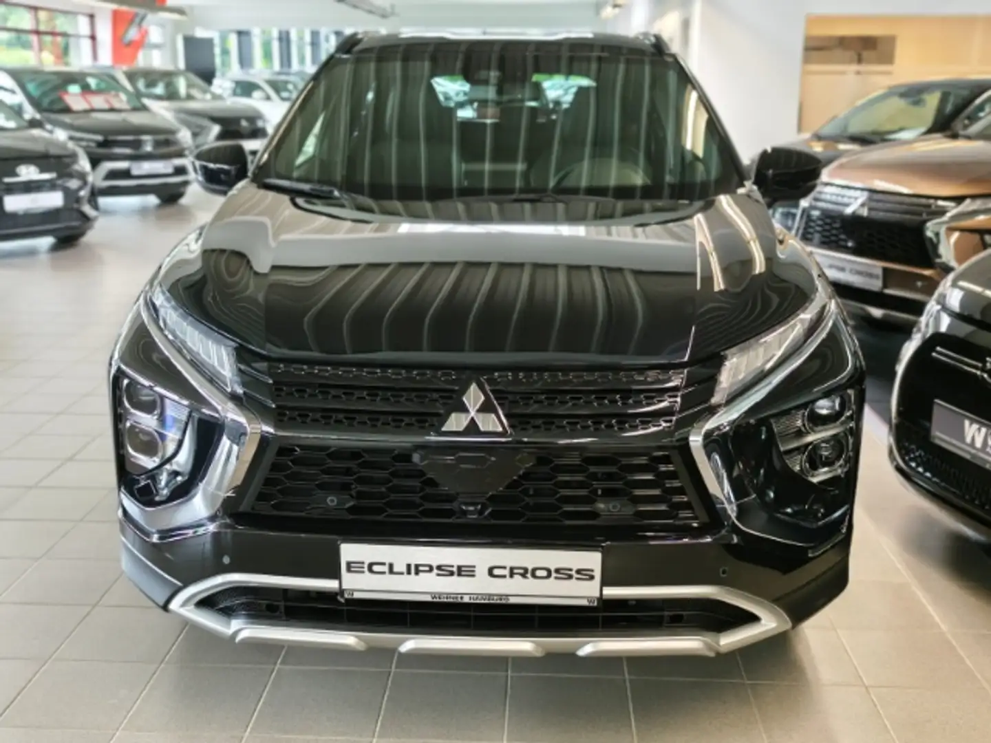 Mitsubishi Eclipse Cross Mitsubishi Plug-in Hybrid Plus 2,4 SDA mit Navi Schwarz - 2
