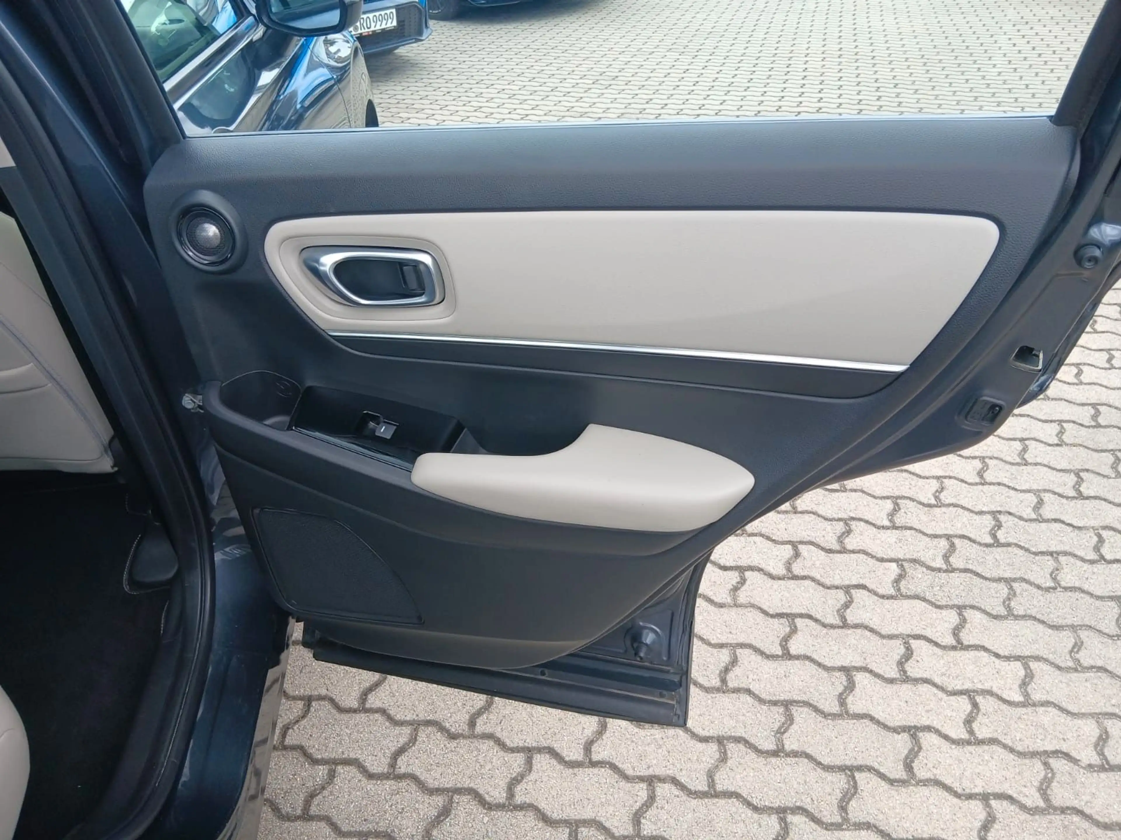 Honda HR-V 1,5 Advance Style — photo 11
