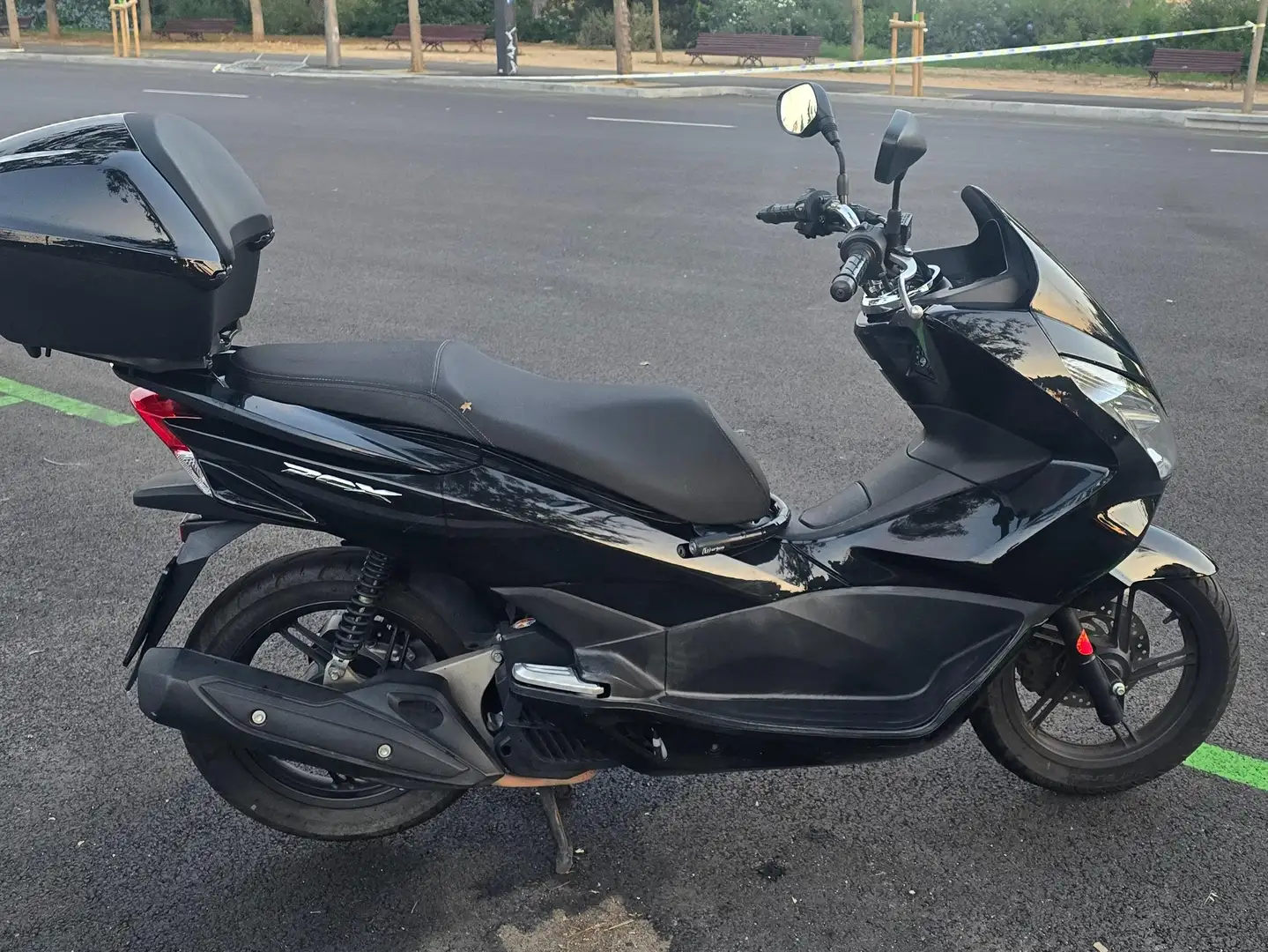 Honda PCX 125 Negro - 2
