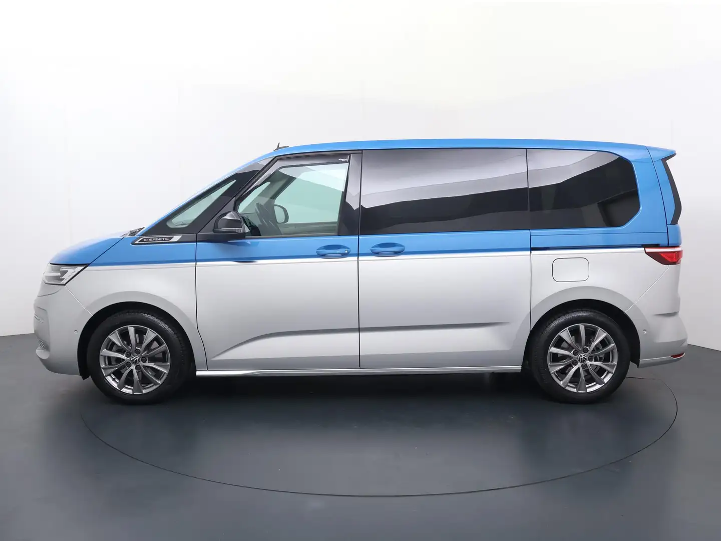 Volkswagen T7 Multivan 1.4 eHybrid L1H1 Style | 218 PK | Automaat | 6-Zit Blauw - 2