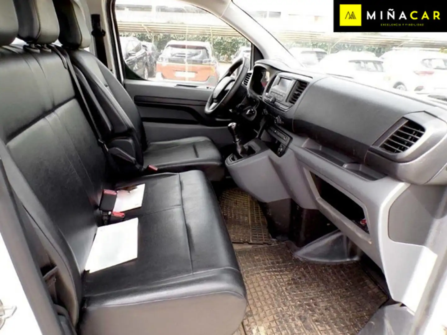 Citroen Jumpy Combi BlueHDI Talla M Confort 95 Blanc - 2