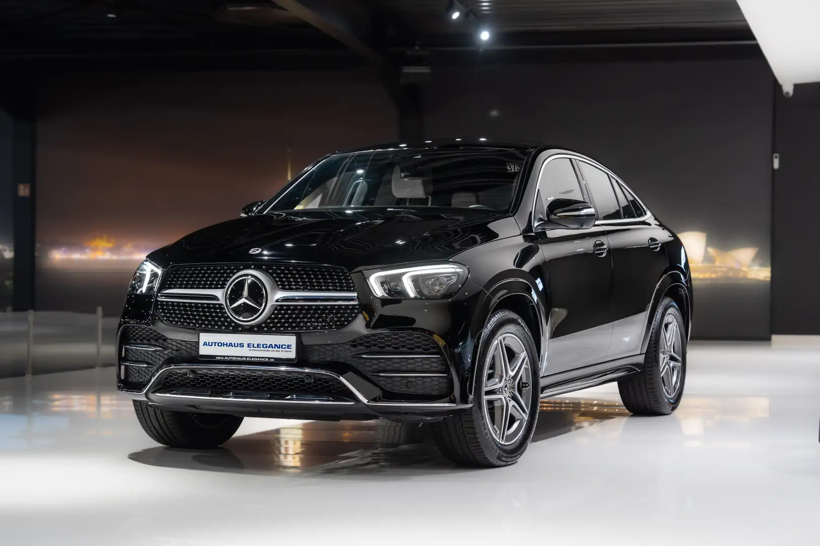 Mercedes-Benz GLE 300 d 4Matic Coupe*AMG-LINE*360*BURM*1.HAND* Negru - 1