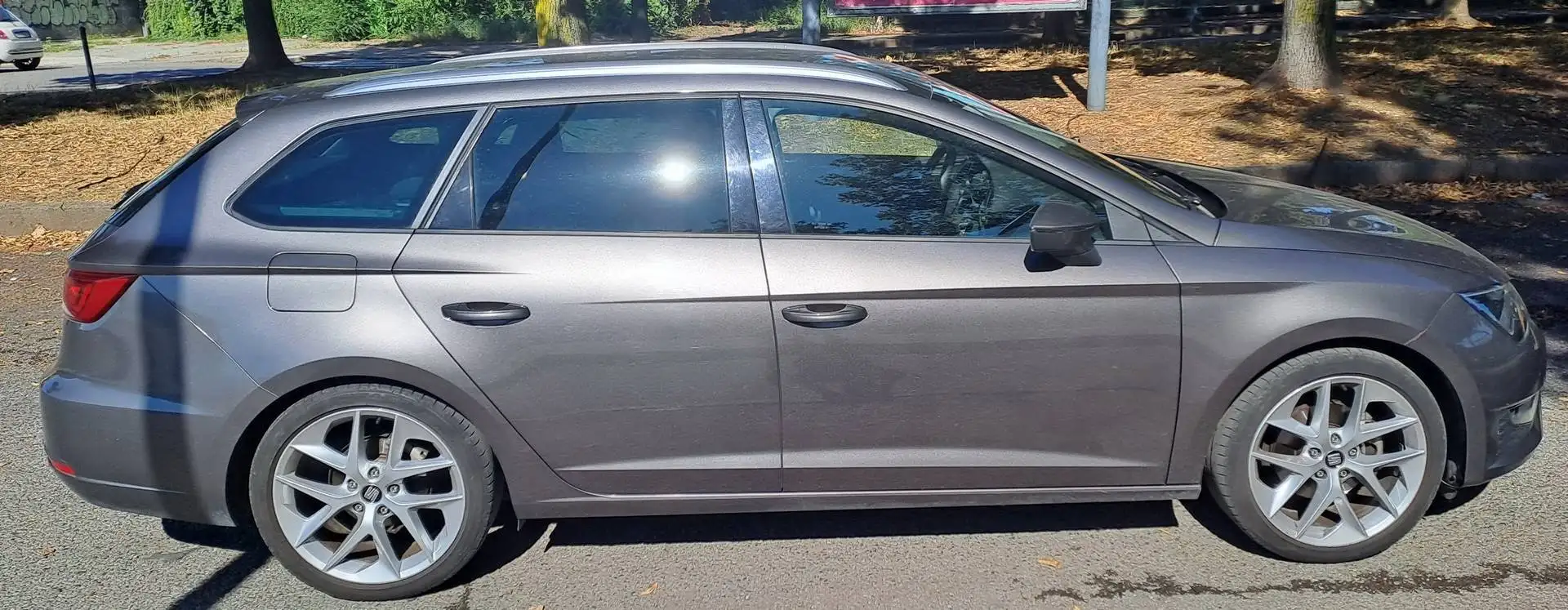 SEAT Leon ST FR 2.0 TDI 150cv Grigio - 2