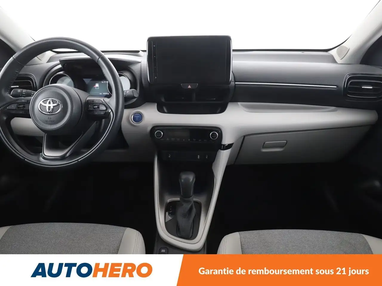 Toyota Yaris Yaris — photo 12