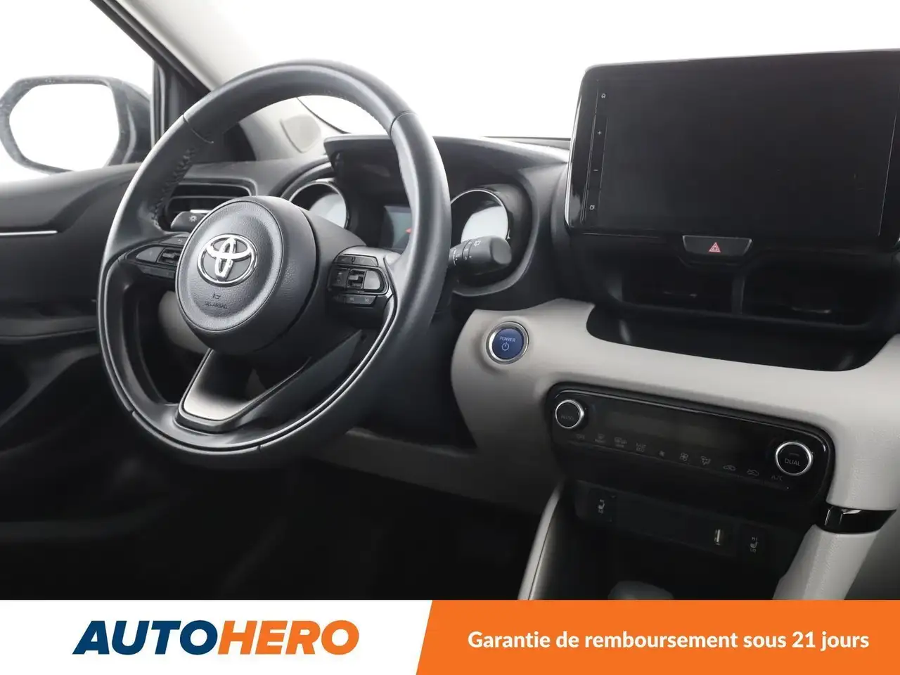 Toyota Yaris Yaris — photo 13