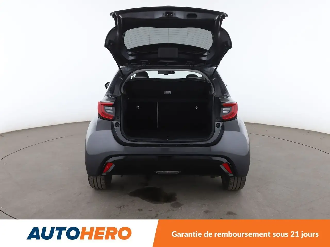 Toyota Yaris Yaris — photo 16