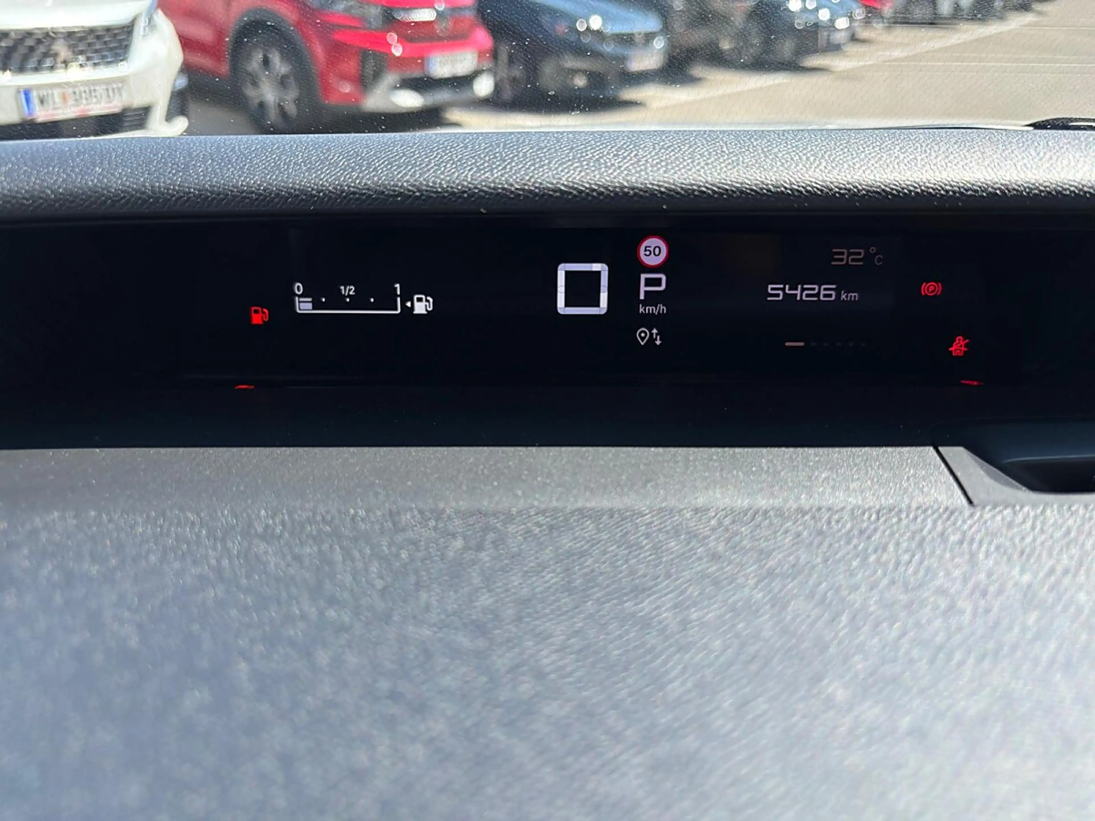 Citroen C3 Aircross Hybrid mHEV 145 Max ë-DSC6 — photo 8
