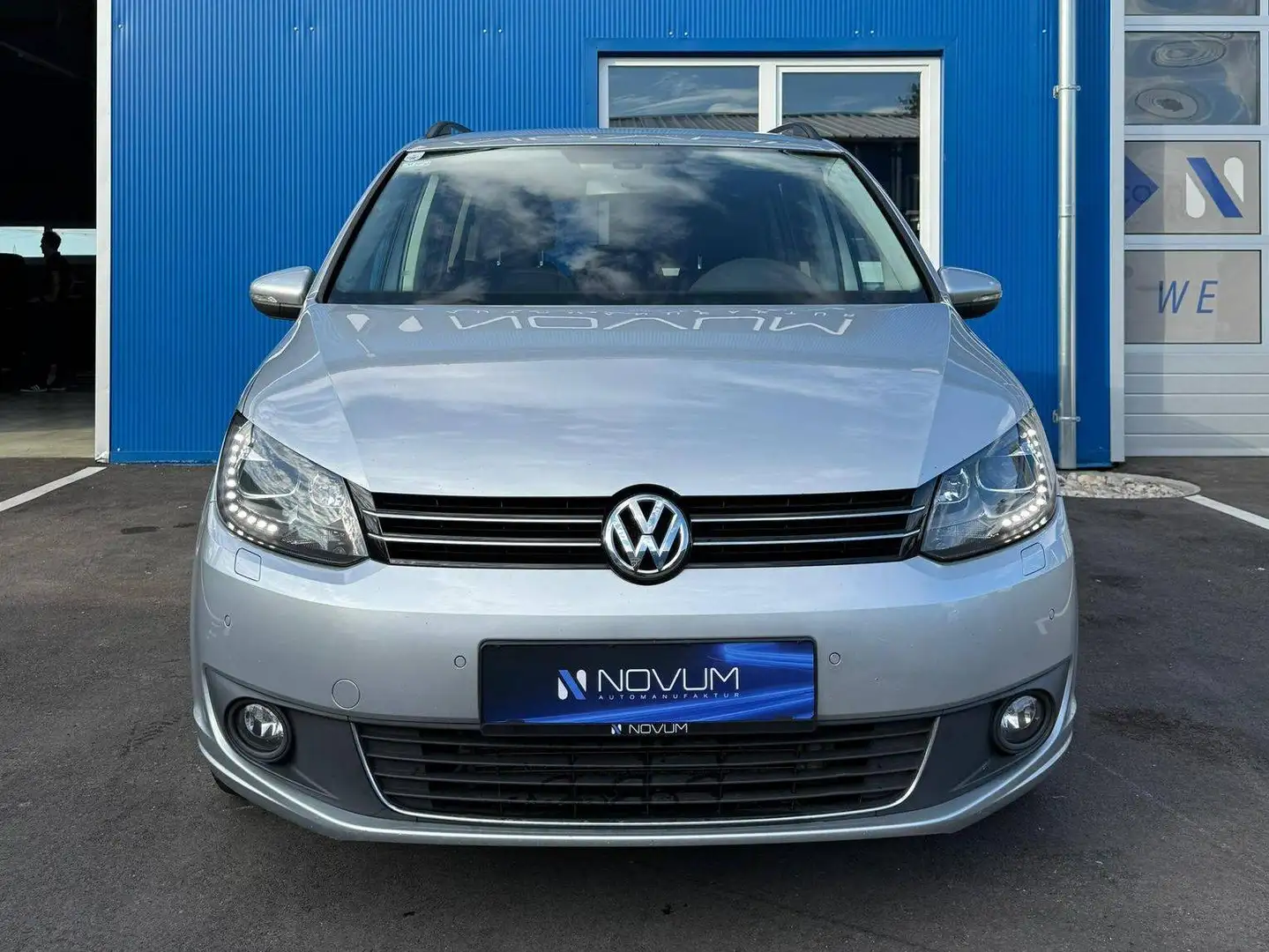 Volkswagen Touran Comfortline BMT Grau - 1