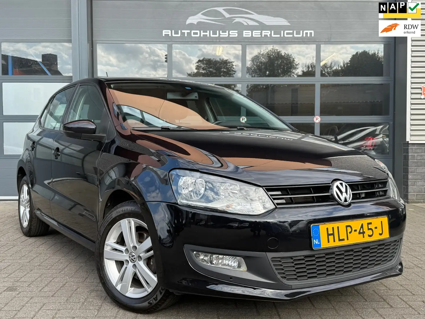 Volkswagen Polo 1.2 TSI R-Line Edition|Nieuwe APK|Grote beurt Noir - 1