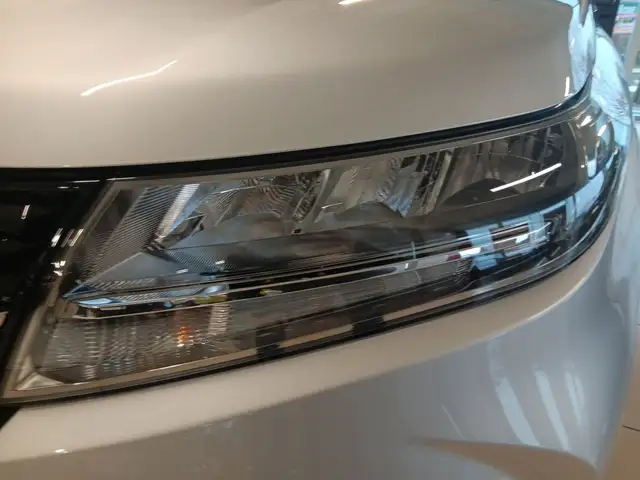 Suzuki Vitara view 8
