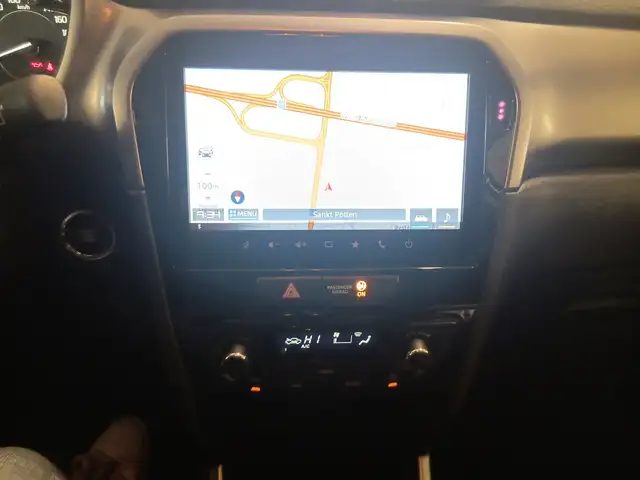 Suzuki Vitara view 9
