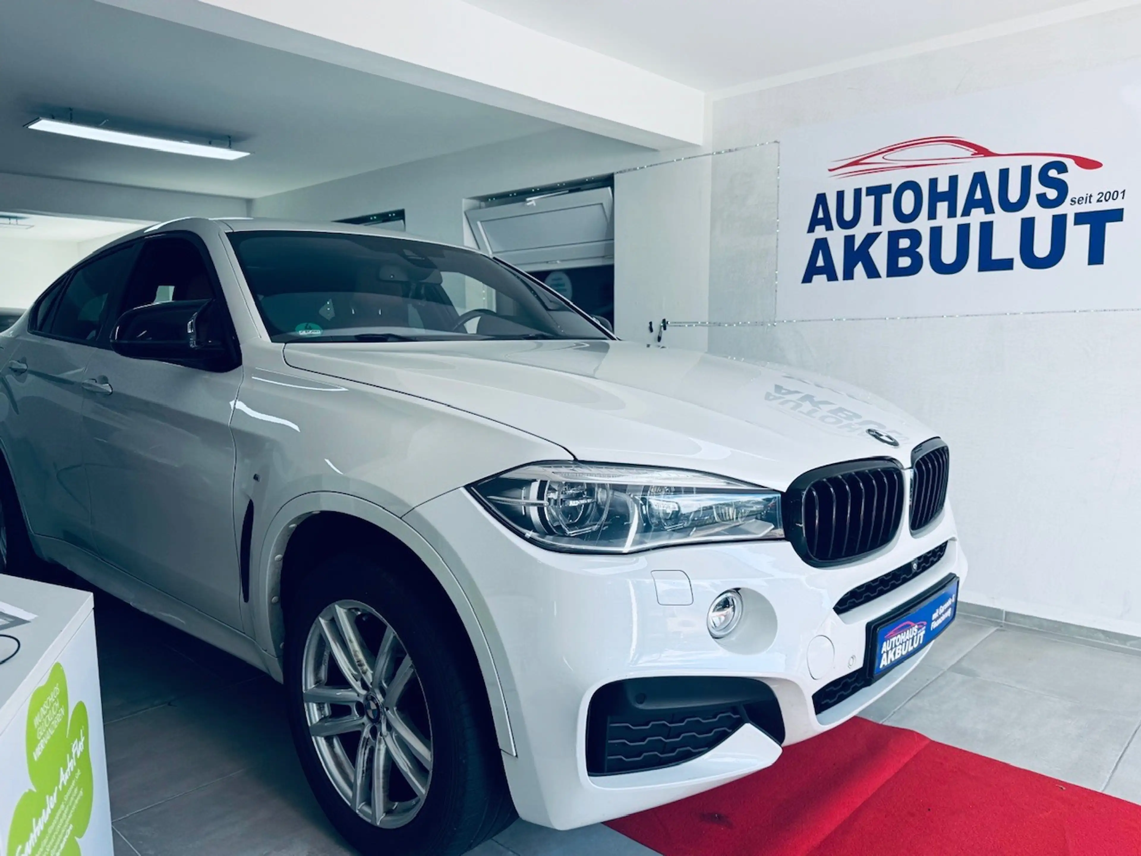 BMW X6 xDrive 30 d*M-Paket+Finanzierung+Garantie+Inspektion*