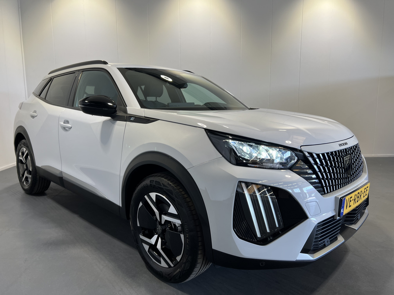 Peugeot e-2008 EV Allure Avantage 54 kWh | Android/Apple Carplay — photo 38