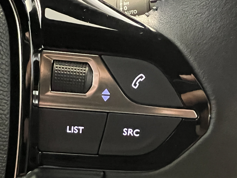 Peugeot e-2008 EV Allure Avantage 54 kWh | Android/Apple Carplay — photo 28