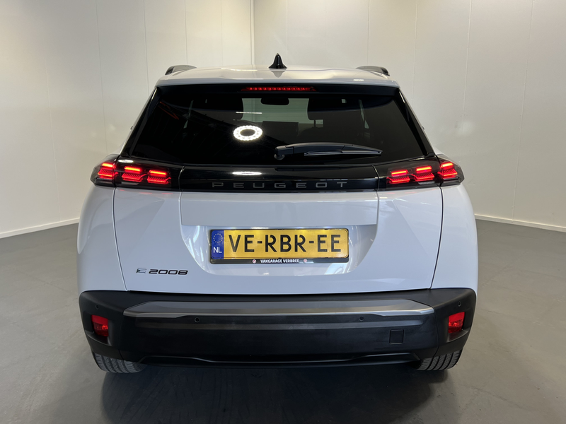 Peugeot e-2008 EV Allure Avantage 54 kWh | Android/Apple Carplay — photo 13