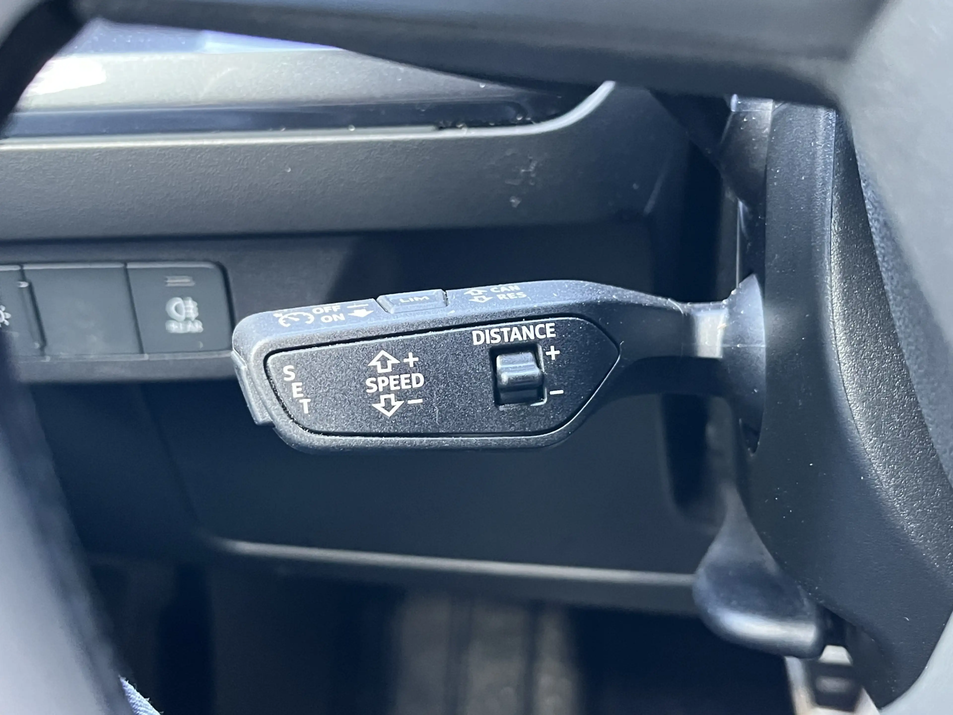 Audi Q4 e-tron 40 S edition 77 kWh / SOH 93%/ AUTOMAAT/ ACC/ SMAR — photo 13