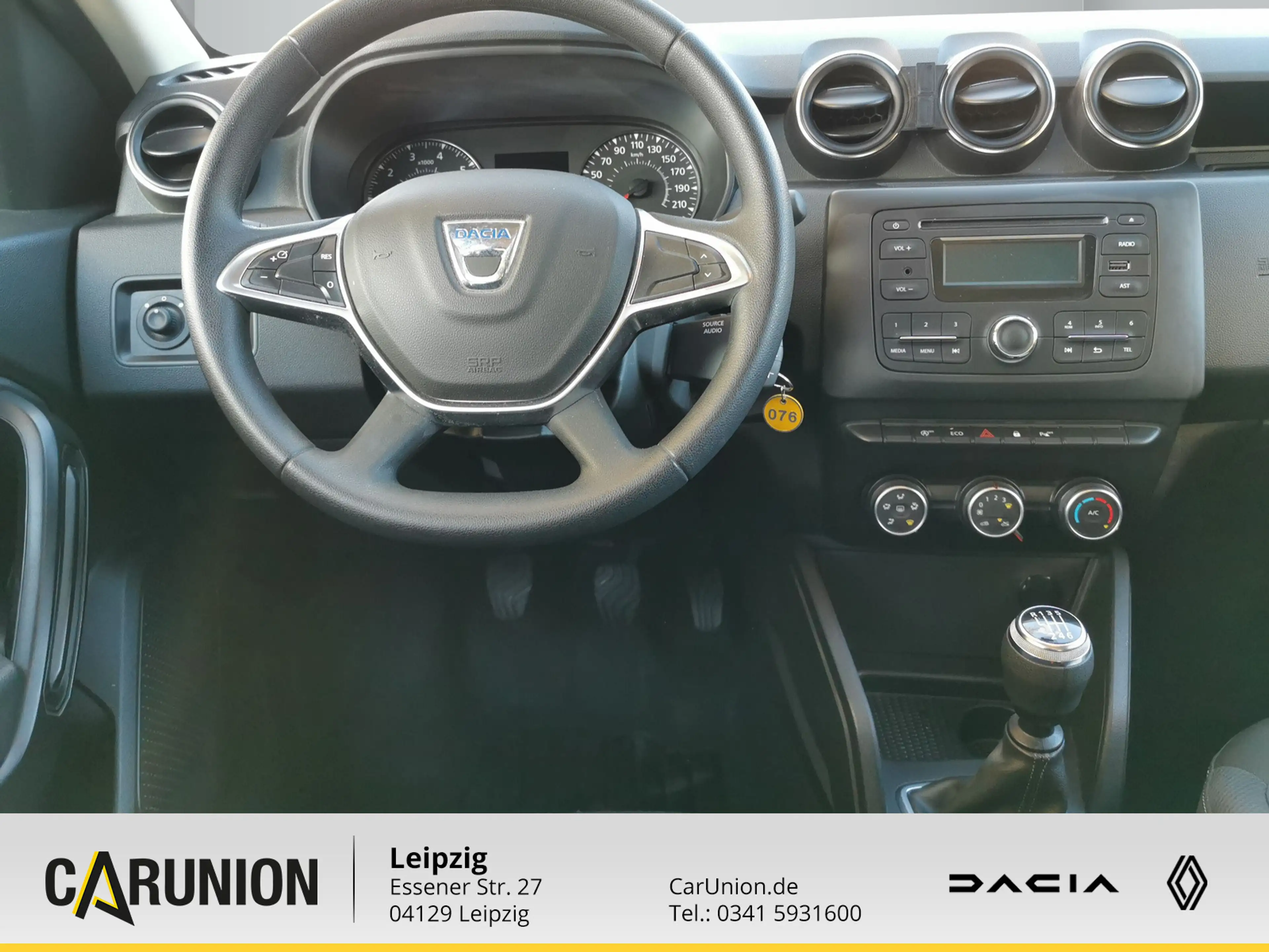 Dacia Duster TCe 130 2WD GPF Comfort — photo 9