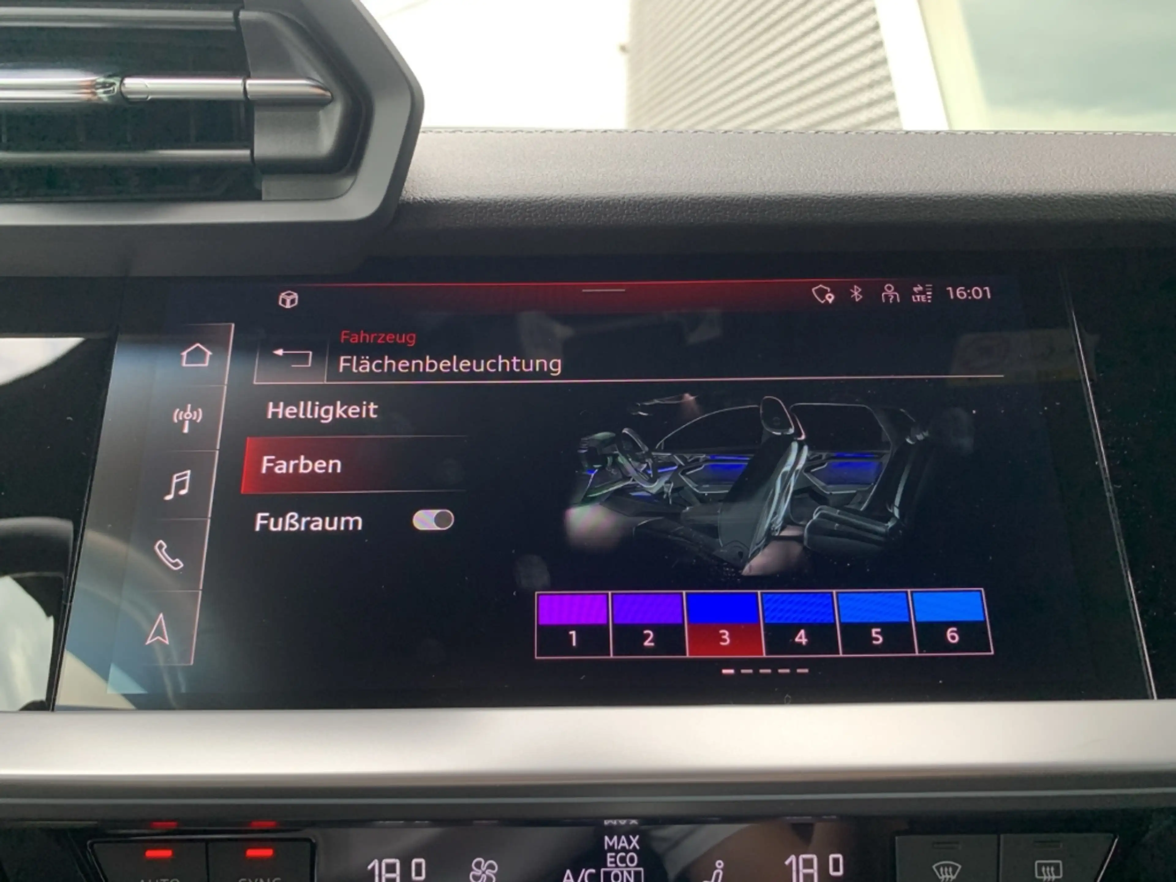 Audi S3 Sportback quattro 2.0 TFSI S tronic Navi Digitales — photo 23