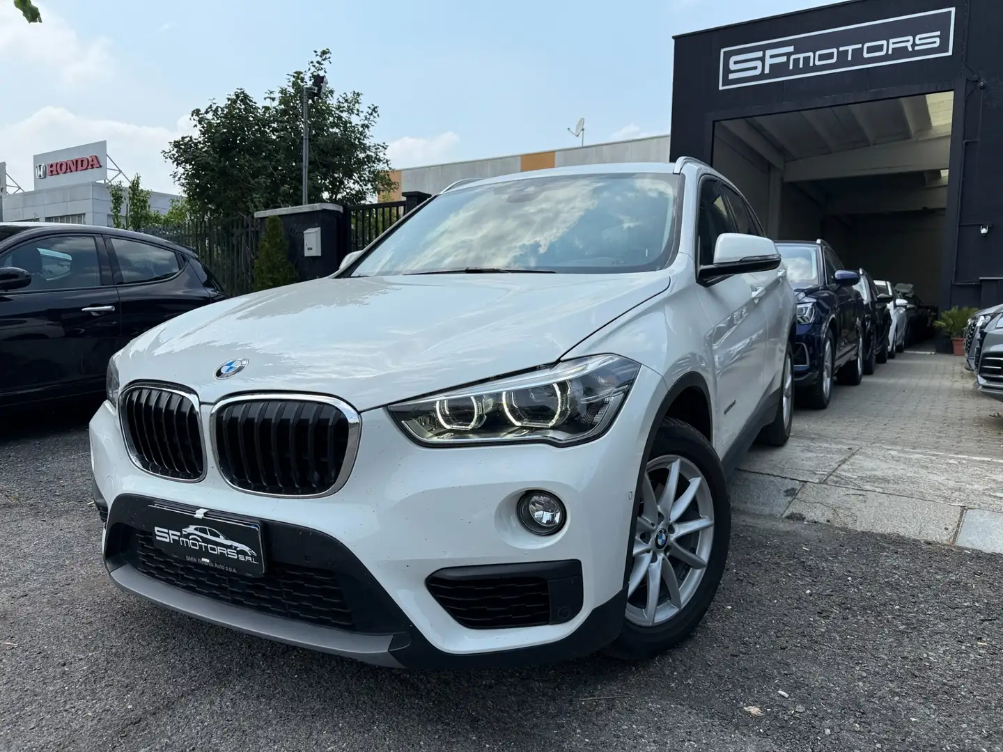 BMW X1 sDrive18d Sport Bianco - 2