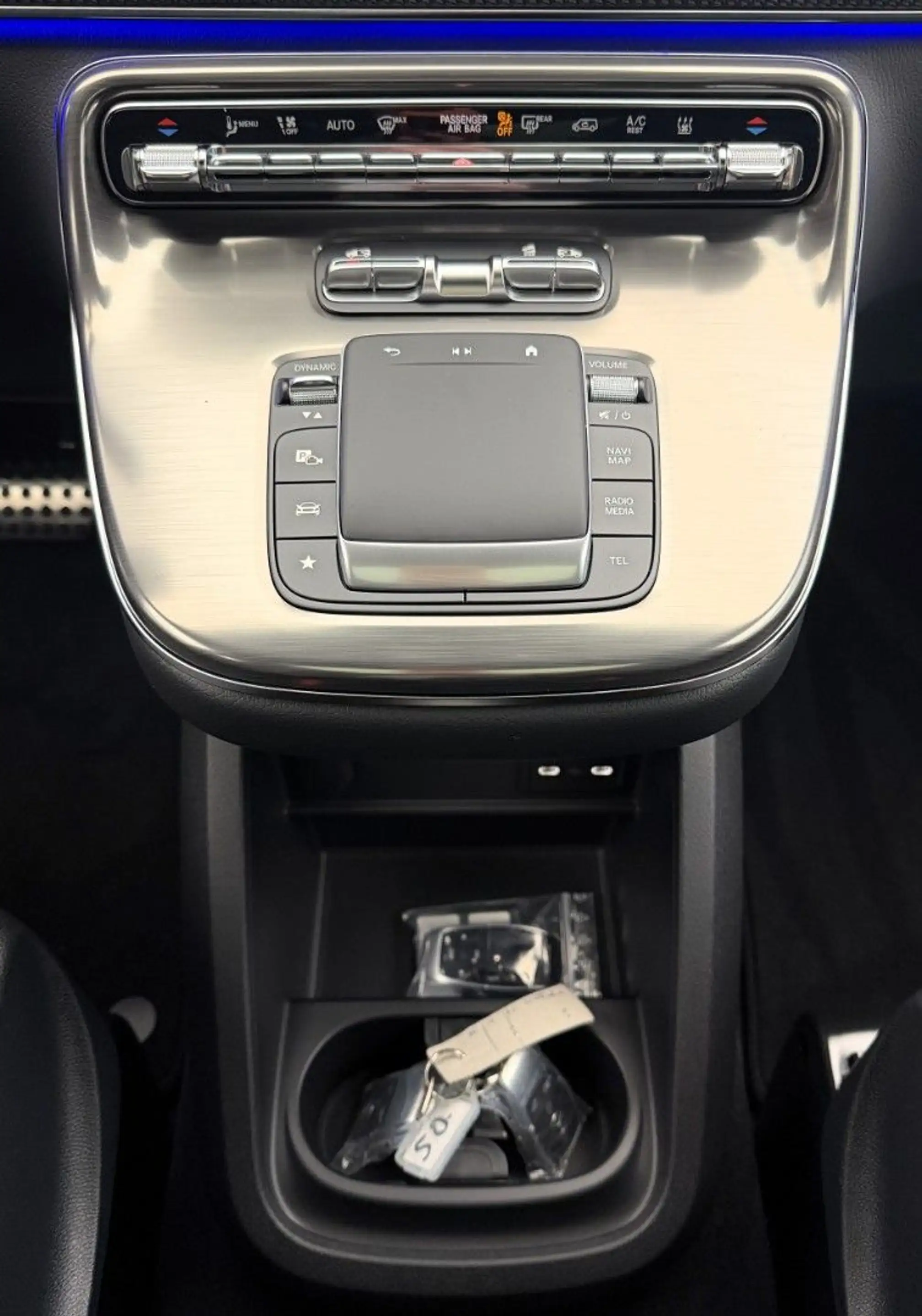Mercedes-Benz V 300 d EXCLUSIVE AMG 4M lang VIP°AIRMATIC°2026 — photo 13