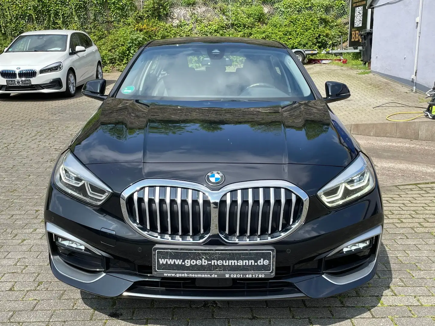 BMW 118 i Luxury Line Navi Leder LED 17" Noir - 2