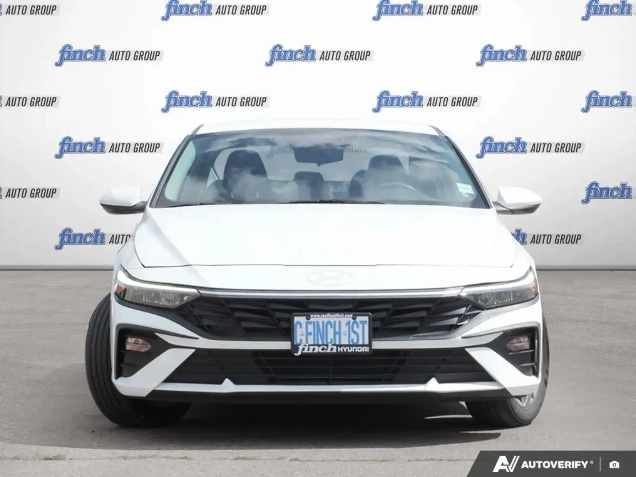 Hyundai ELANTRA снимка Hyundai ELANTRA