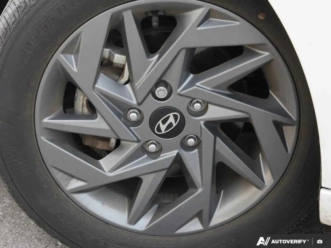 Hyundai ELANTRA снимка Hyundai ELANTRA