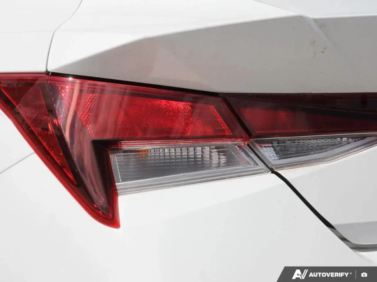Hyundai ELANTRA снимка Hyundai ELANTRA
