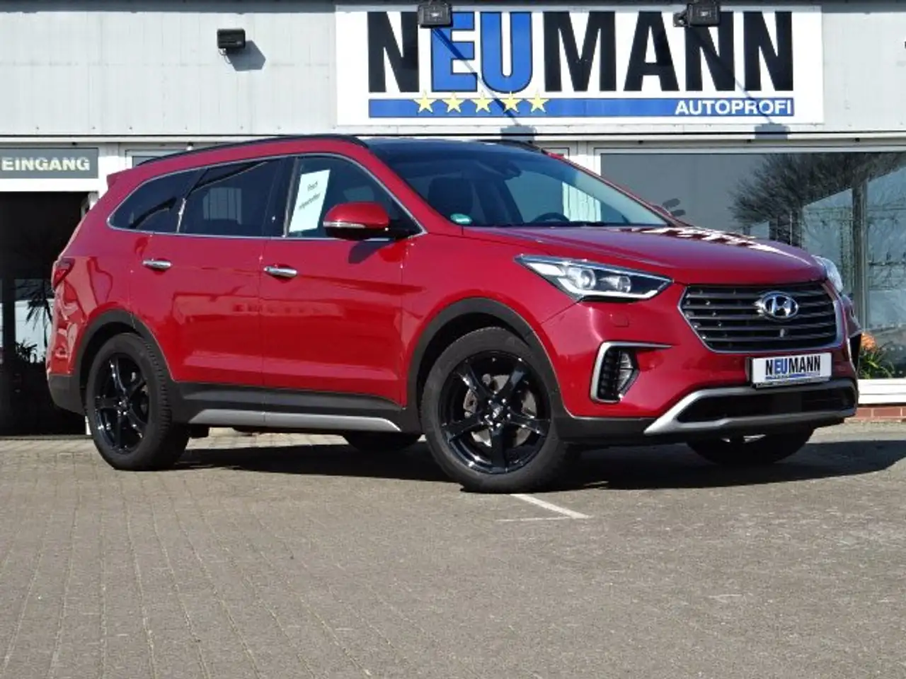 Hyundai Grand Santa Fe