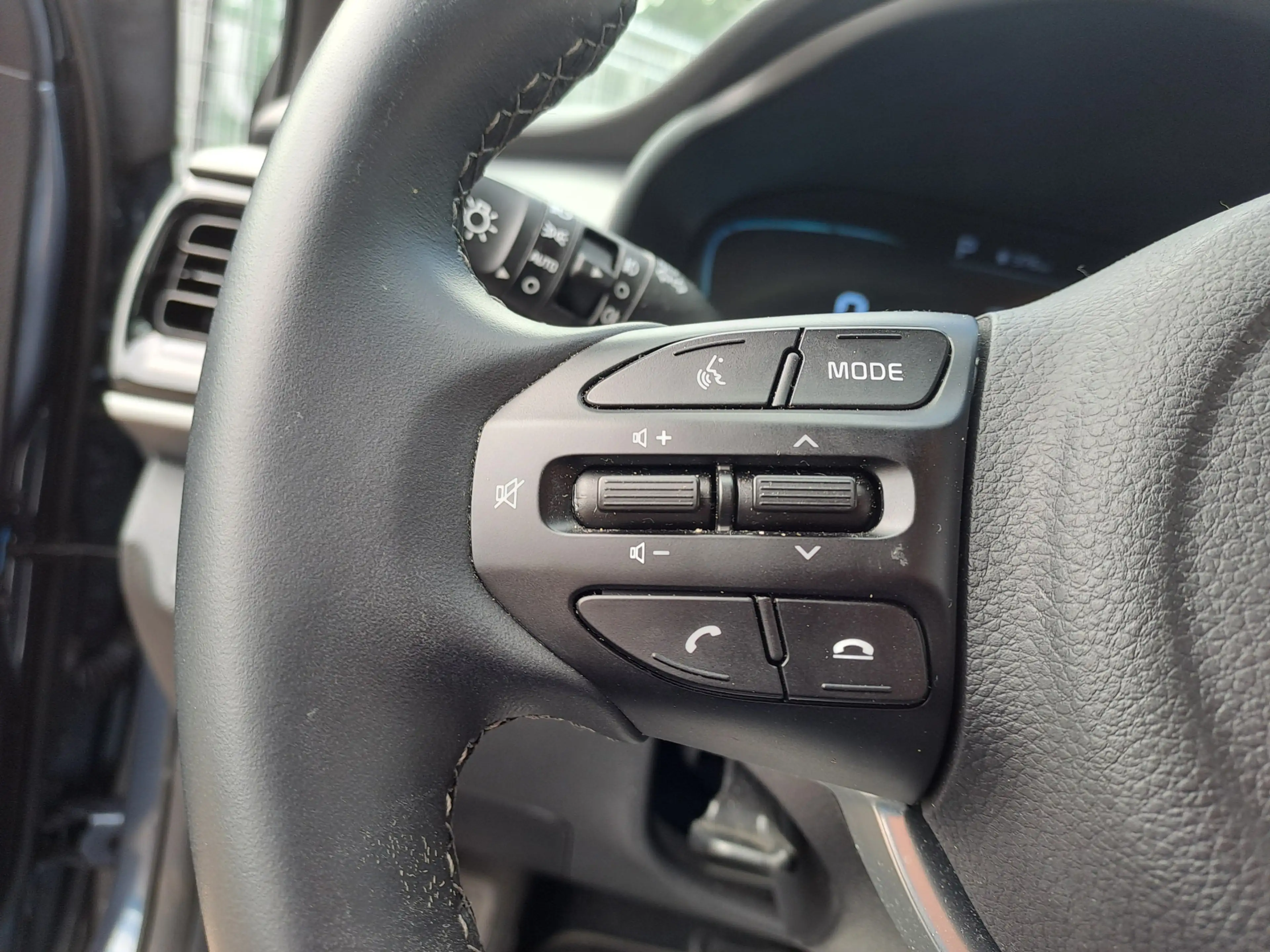 Kia Stonic 1.0 T-GDi MHEV DynamicLine | Apple Carplay/Android — photo 10