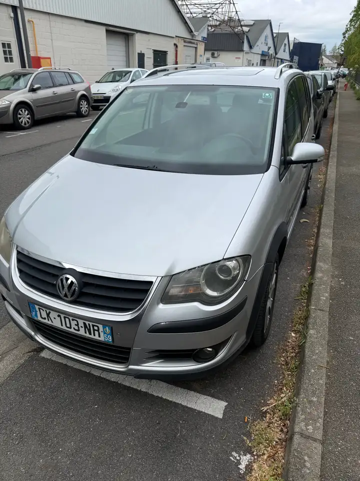 Volkswagen Touran 2.0 16S TDI 140 Confortline DSG