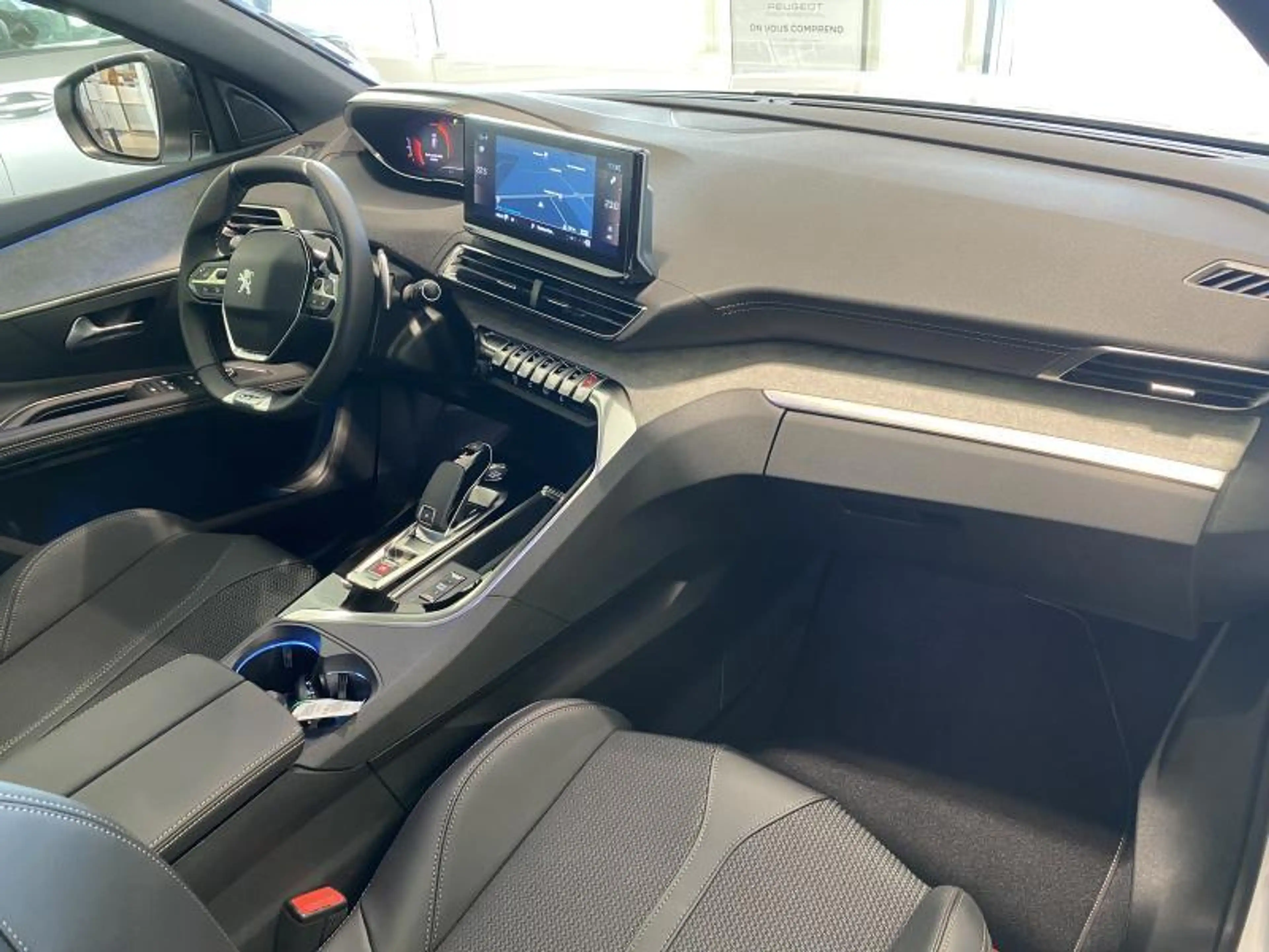Peugeot 3008 GT — photo 7