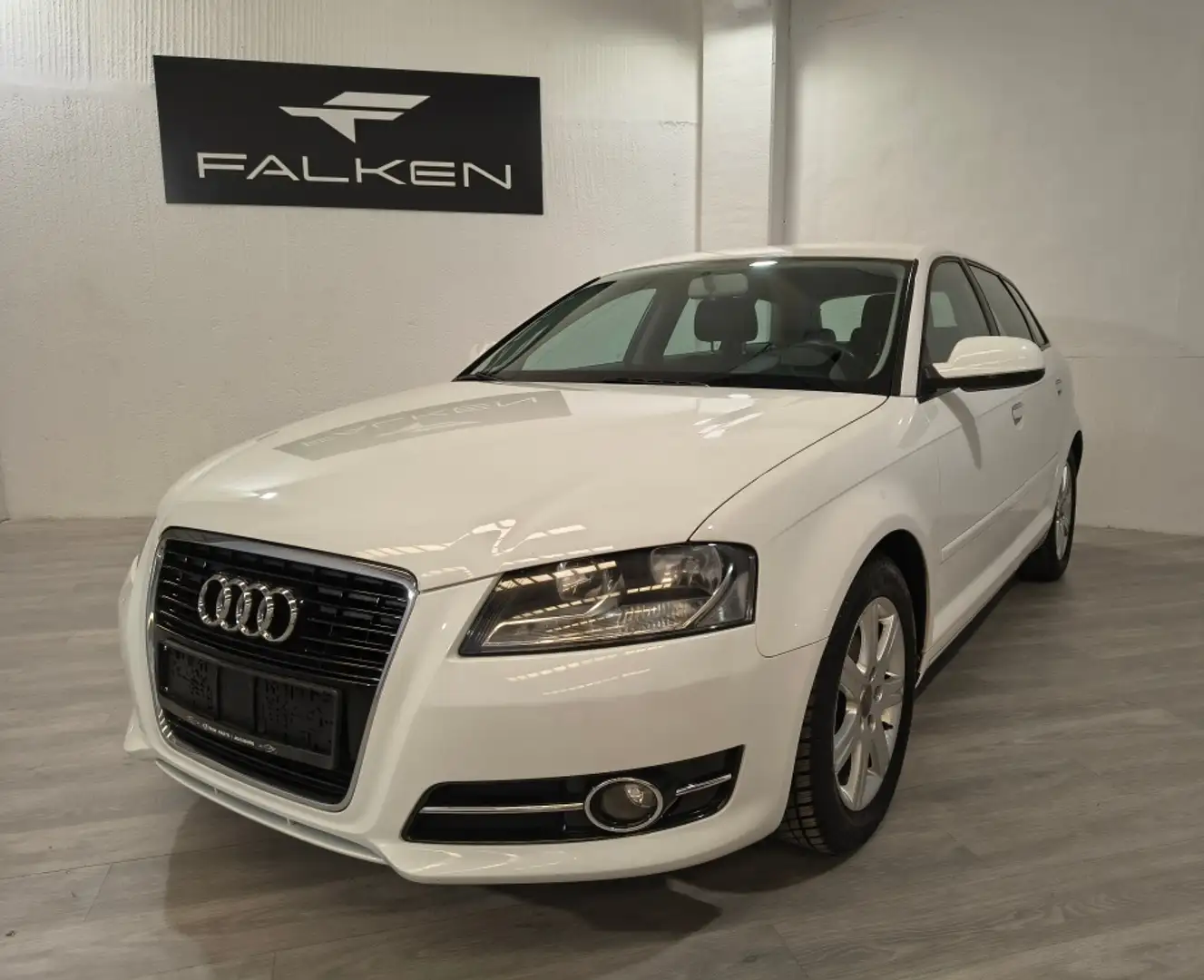 Audi A3 Sportback 1.8 TFSI Attraction Blanco - 1