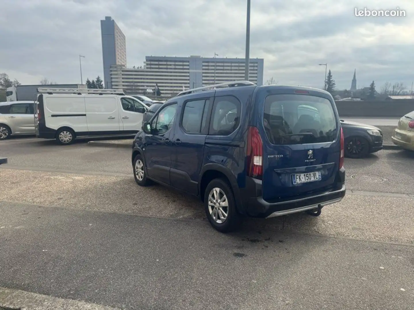 Peugeot Rifter HDI 1 main 7 place promotion13500 Bleu - 2