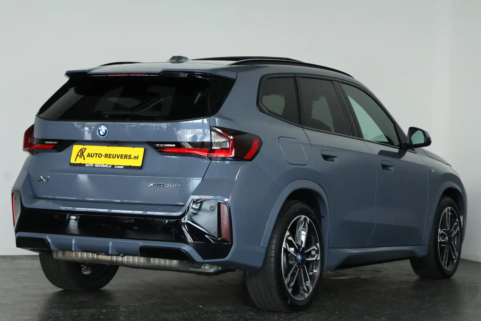 BMW X1 xDrive30e M-Sport / Opendak / HUD / HarmanKardon / Gris - 2