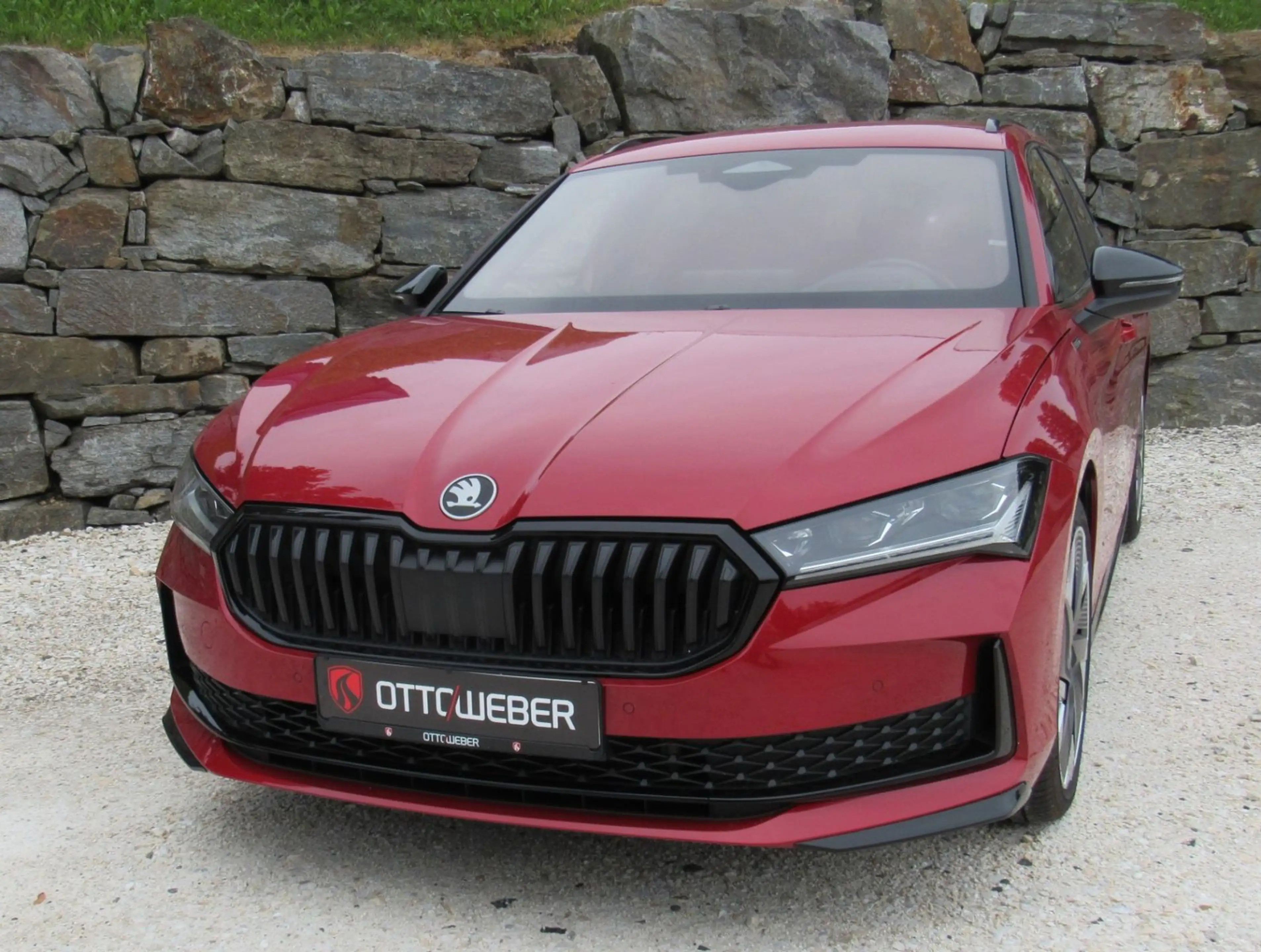 Skoda Superb Combi 1.5 TSI iV DSG Sportline AHK TRAVEL — photo 2
