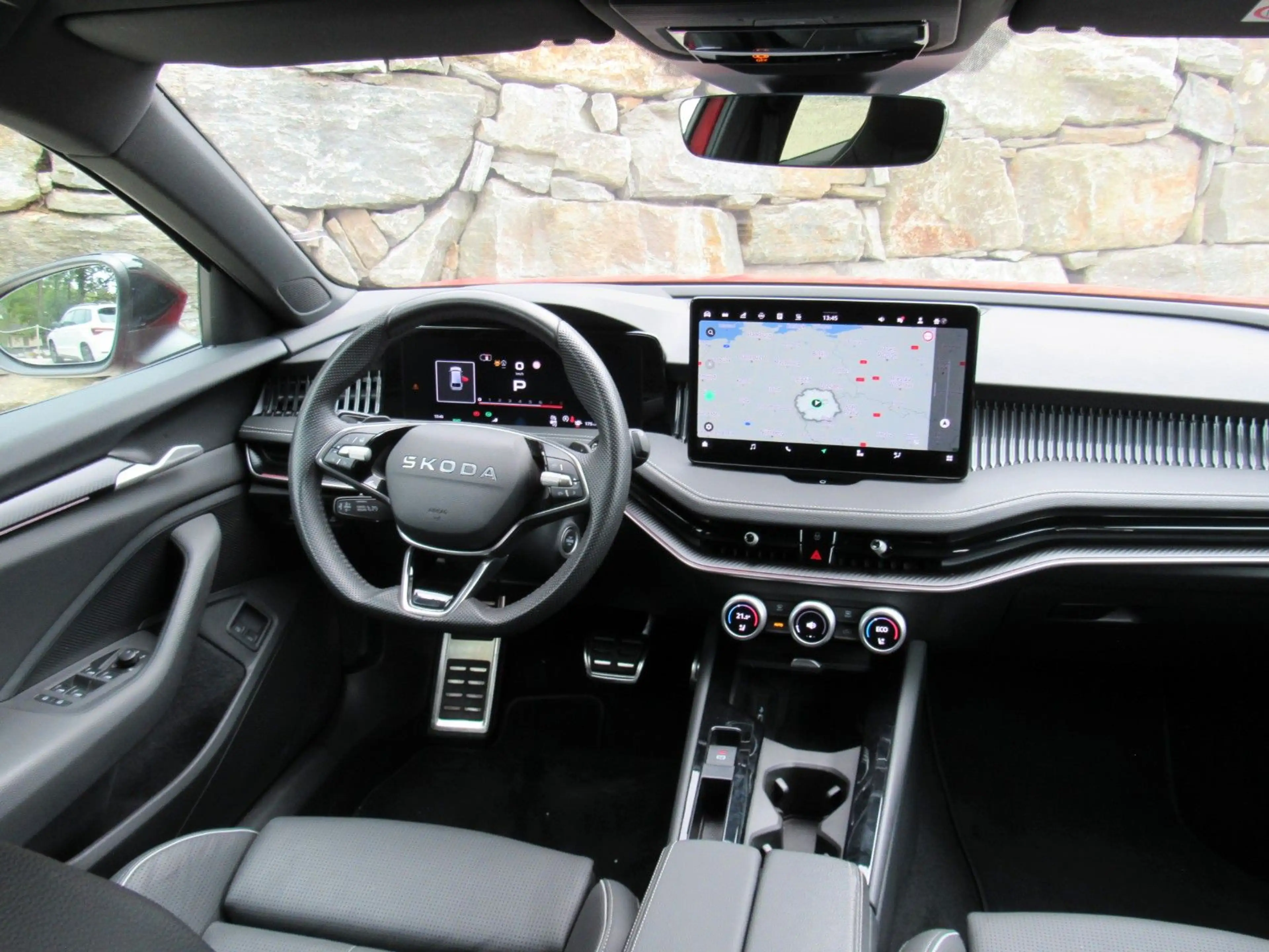 Skoda Superb Combi 1.5 TSI iV DSG Sportline AHK TRAVEL — photo 15