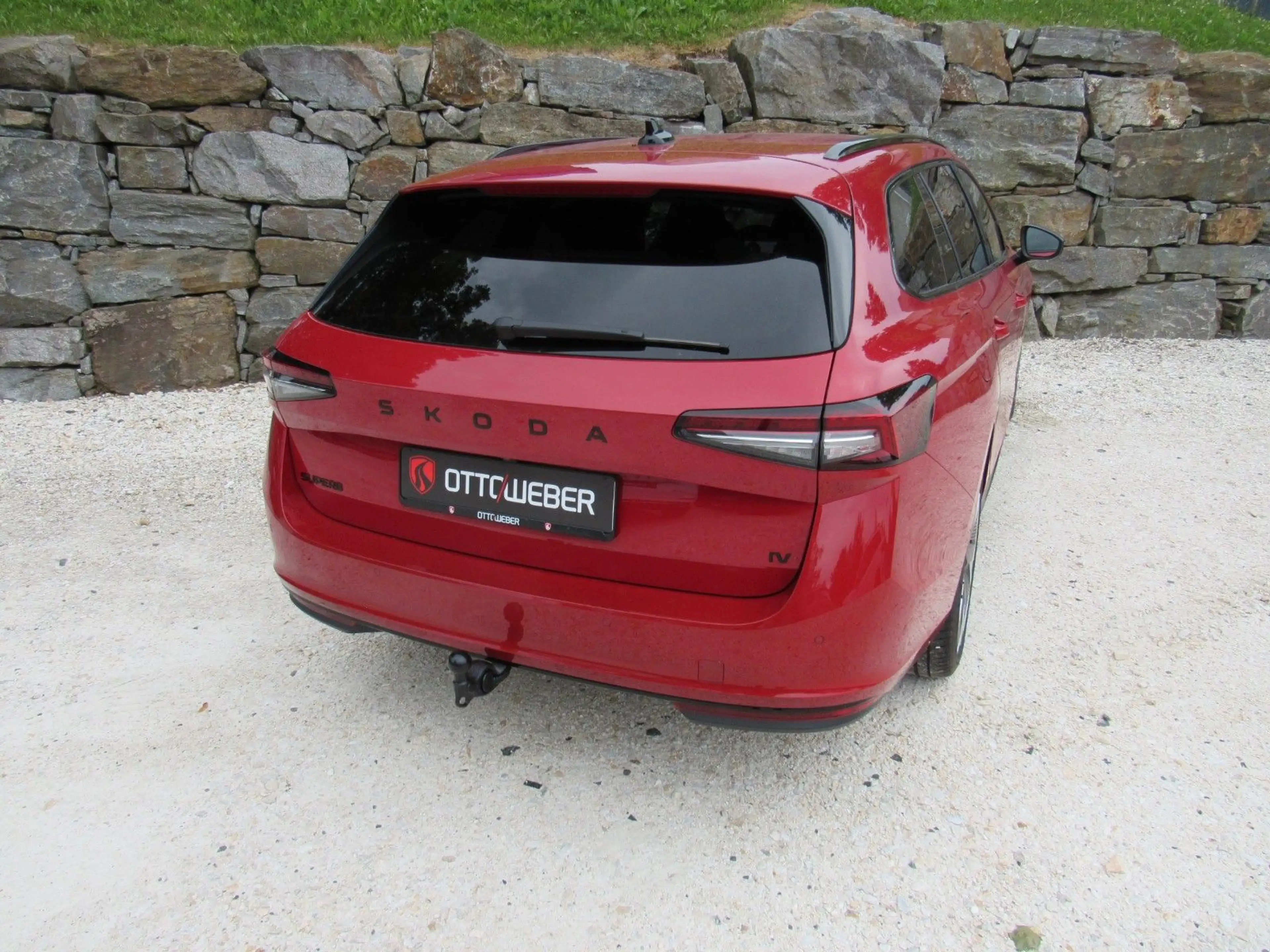 Skoda Superb Combi 1.5 TSI iV DSG Sportline AHK TRAVEL — photo 8
