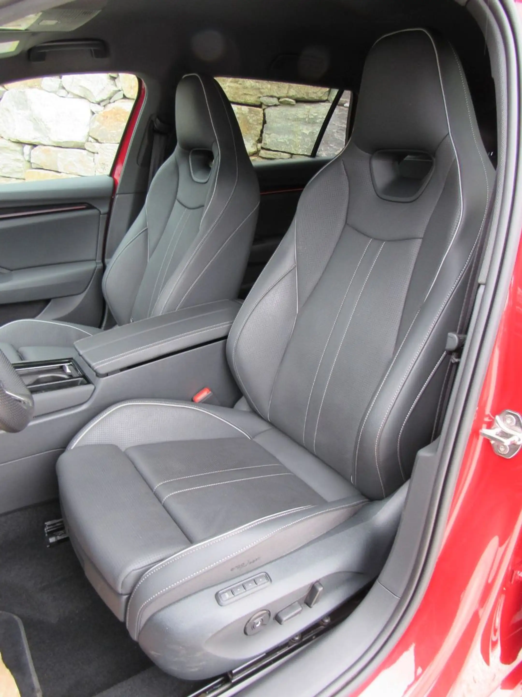 Skoda Superb Combi 1.5 TSI iV DSG Sportline AHK TRAVEL — photo 12