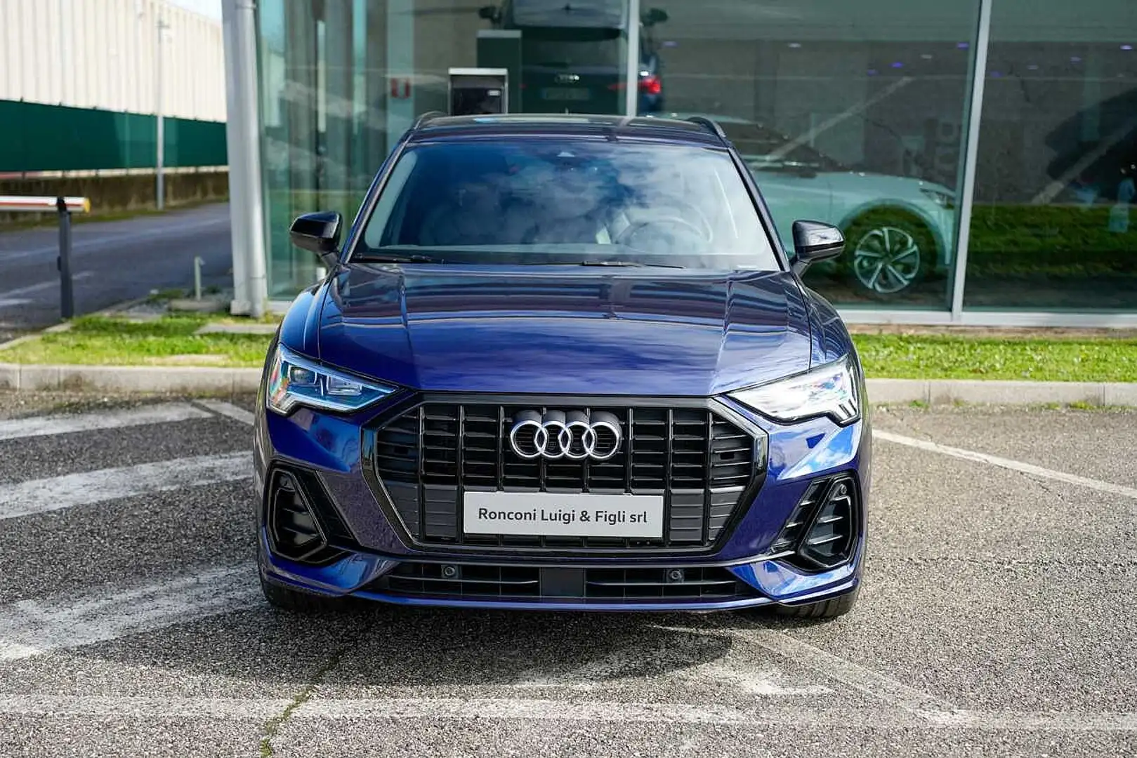 Audi Q3 2ª serie 35 TDI S tronic S line edition Bleu - 2