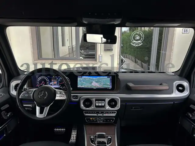 Mercedes-Benz G 500 view 9