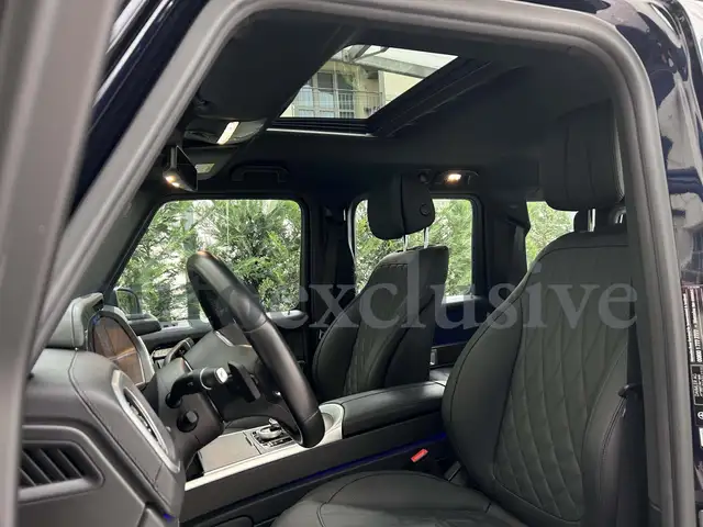 Mercedes-Benz G 500 view 8