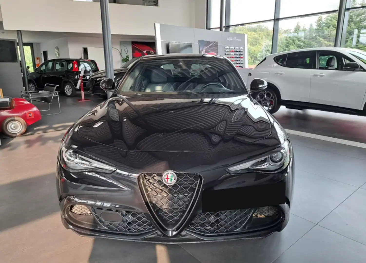 Alfa Romeo Giulia 2.9 T V6 AT8 Quadrifoglio Nero - 2