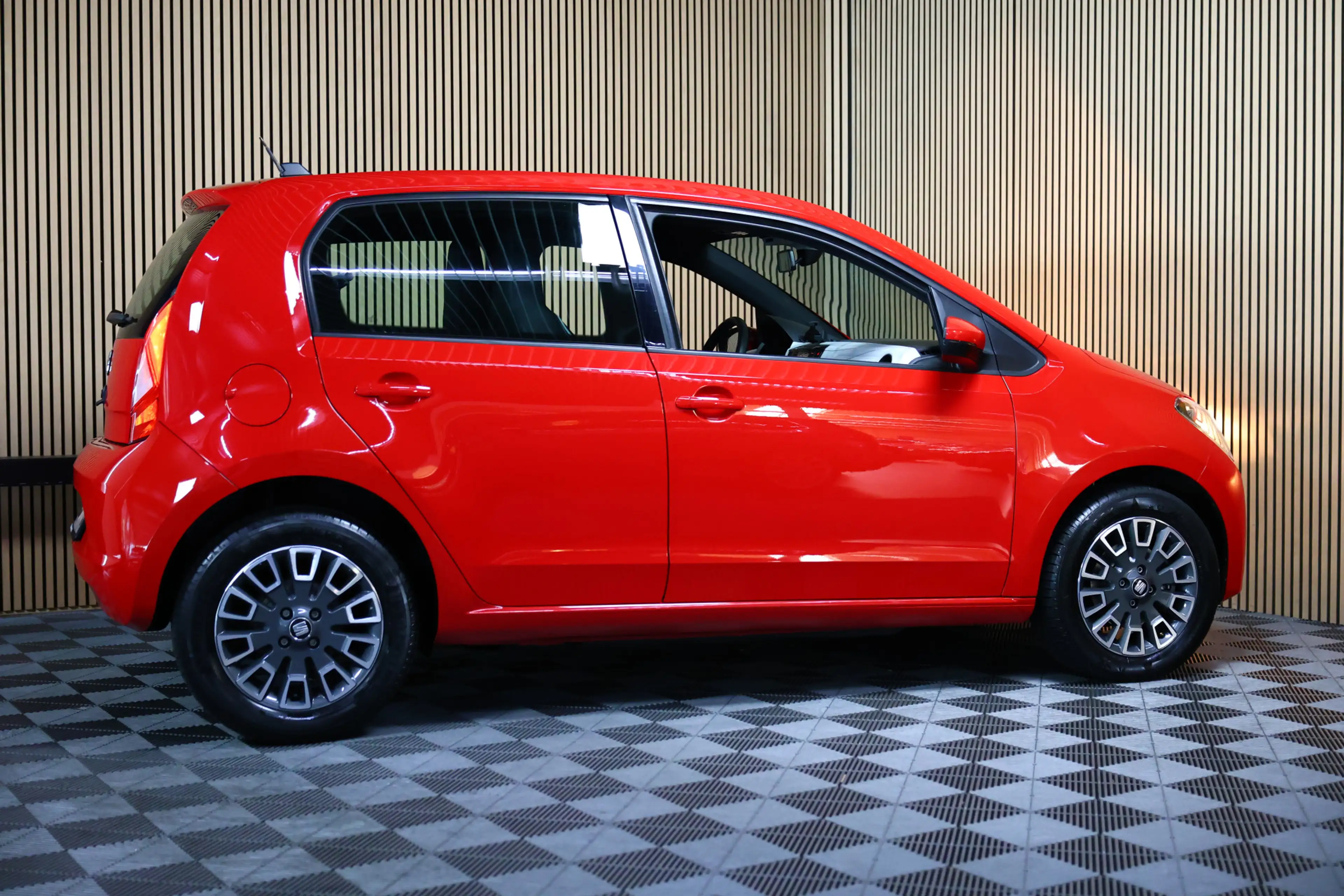 SEAT Mii Electric CLIMATRONIC 52000 k ! DAB BLUETOOTH '21 — photo 8