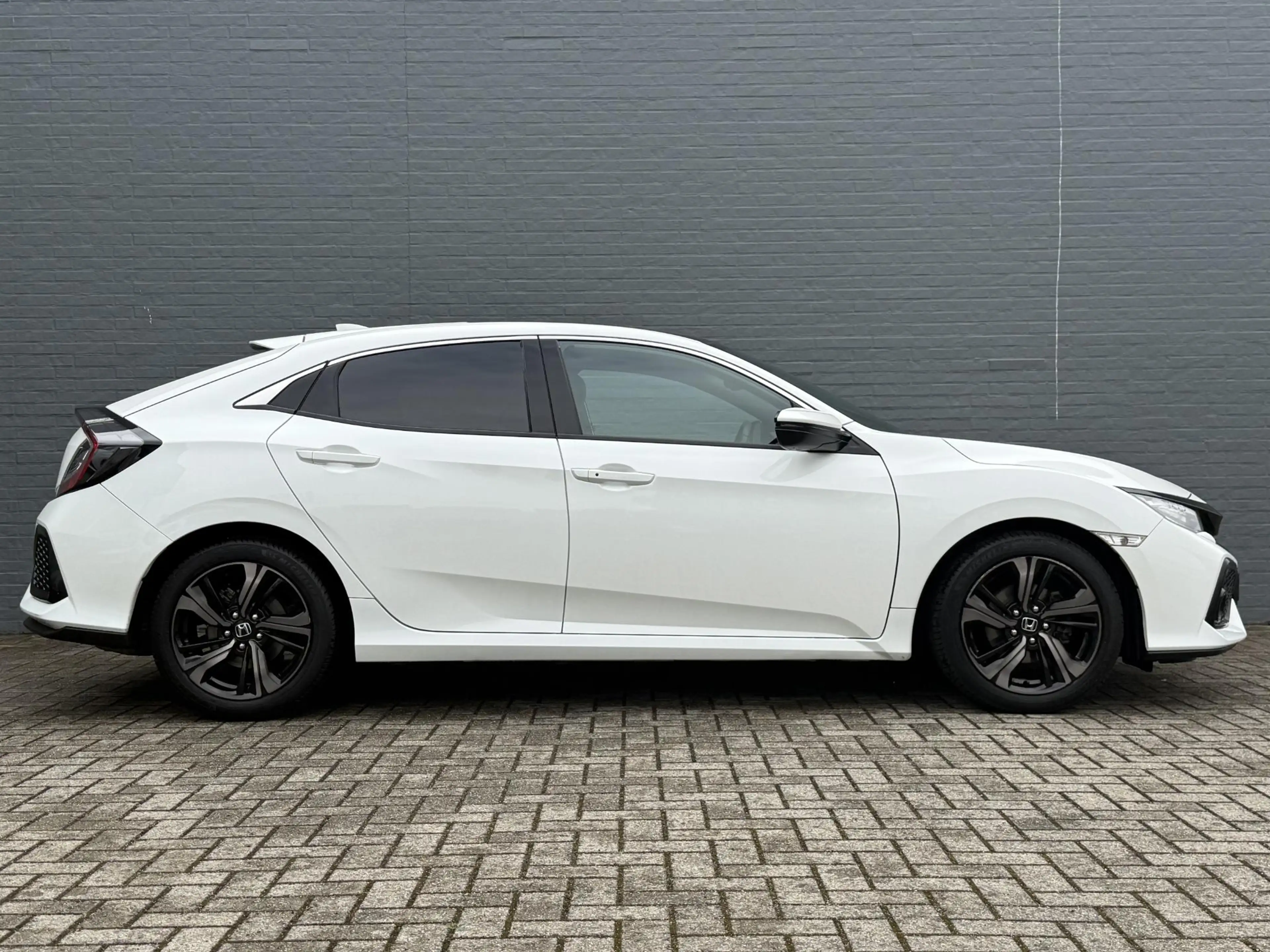 Honda Civic 1.0 i-VTEC Executive | Stoelverwarming | Panoramad — photo 5