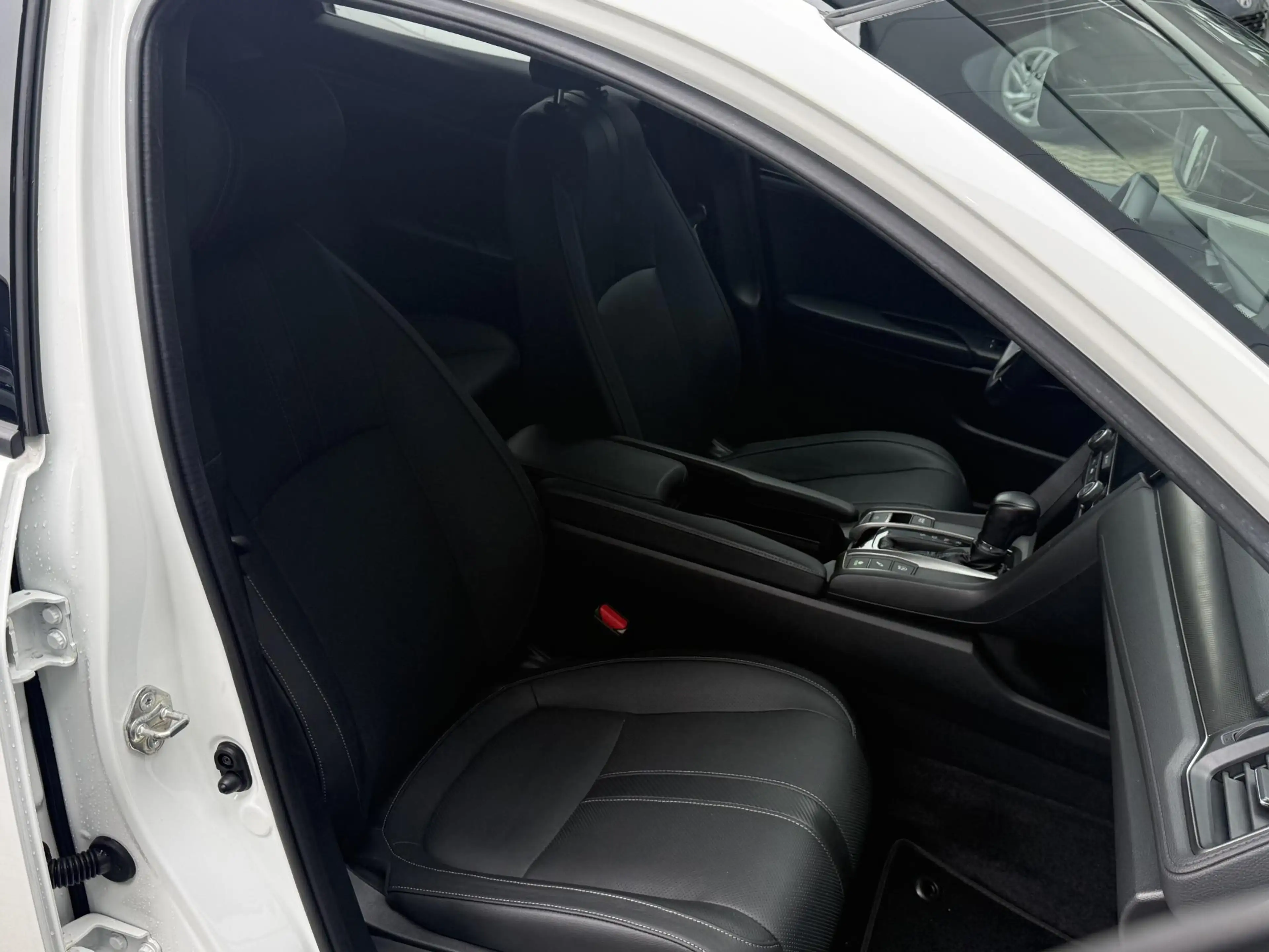 Honda Civic 1.0 i-VTEC Executive | Stoelverwarming | Panoramad — photo 13