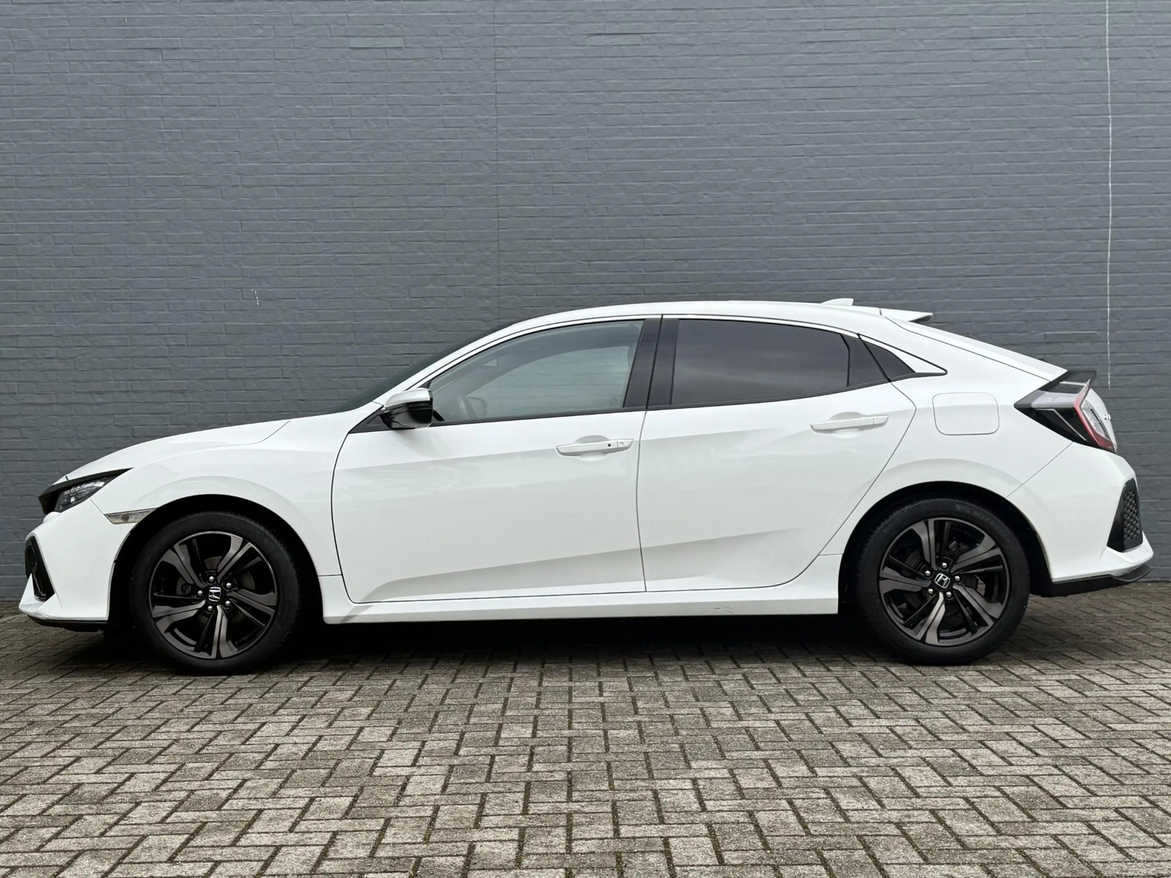 Honda Civic 1.0 i-VTEC Executive | Stoelverwarming | Panoramad — photo 9