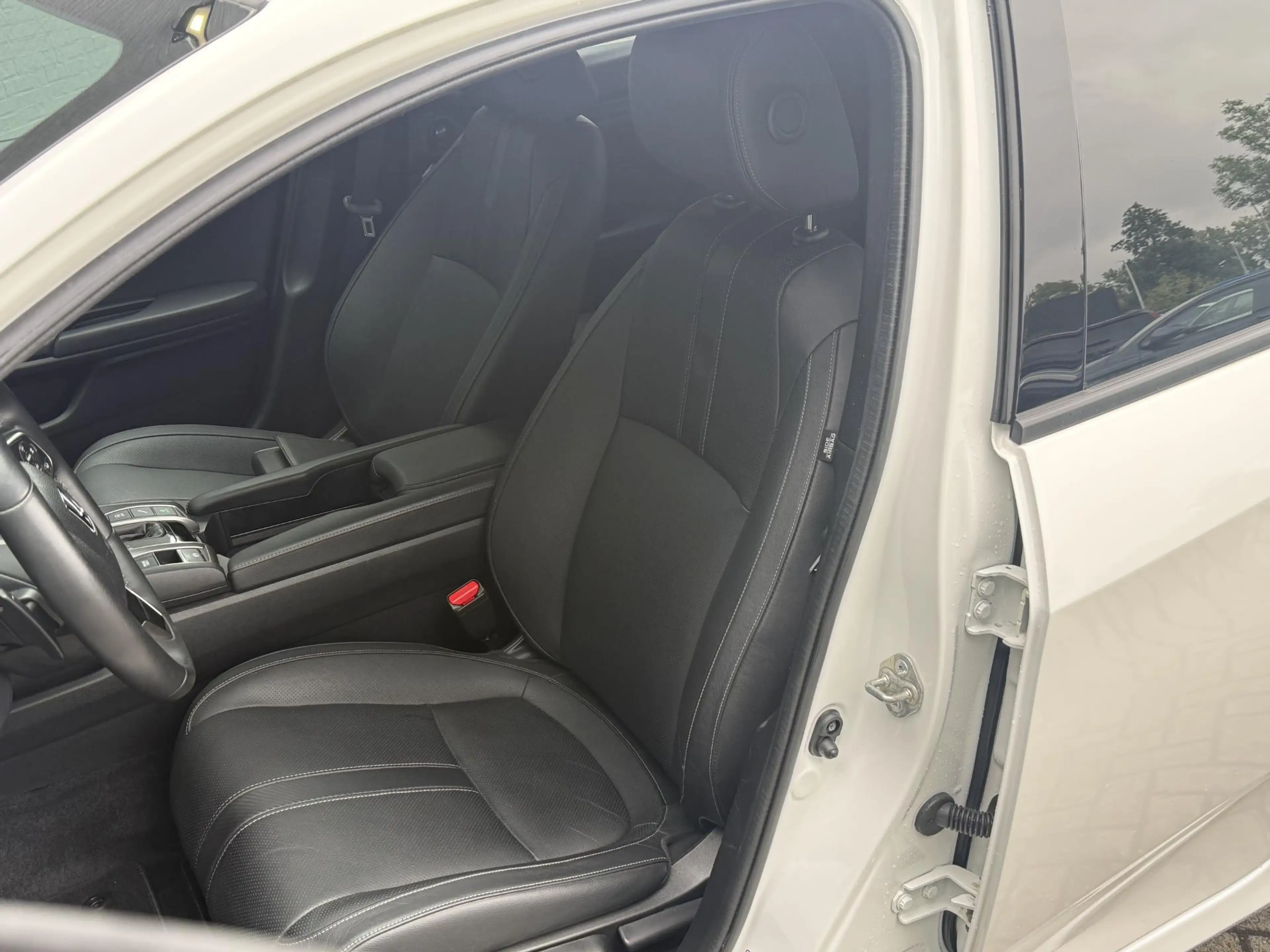 Honda Civic 1.0 i-VTEC Executive | Stoelverwarming | Panoramad — photo 11