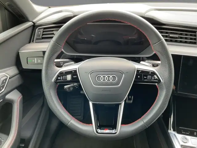 Audi Q8 E-Tron view 10