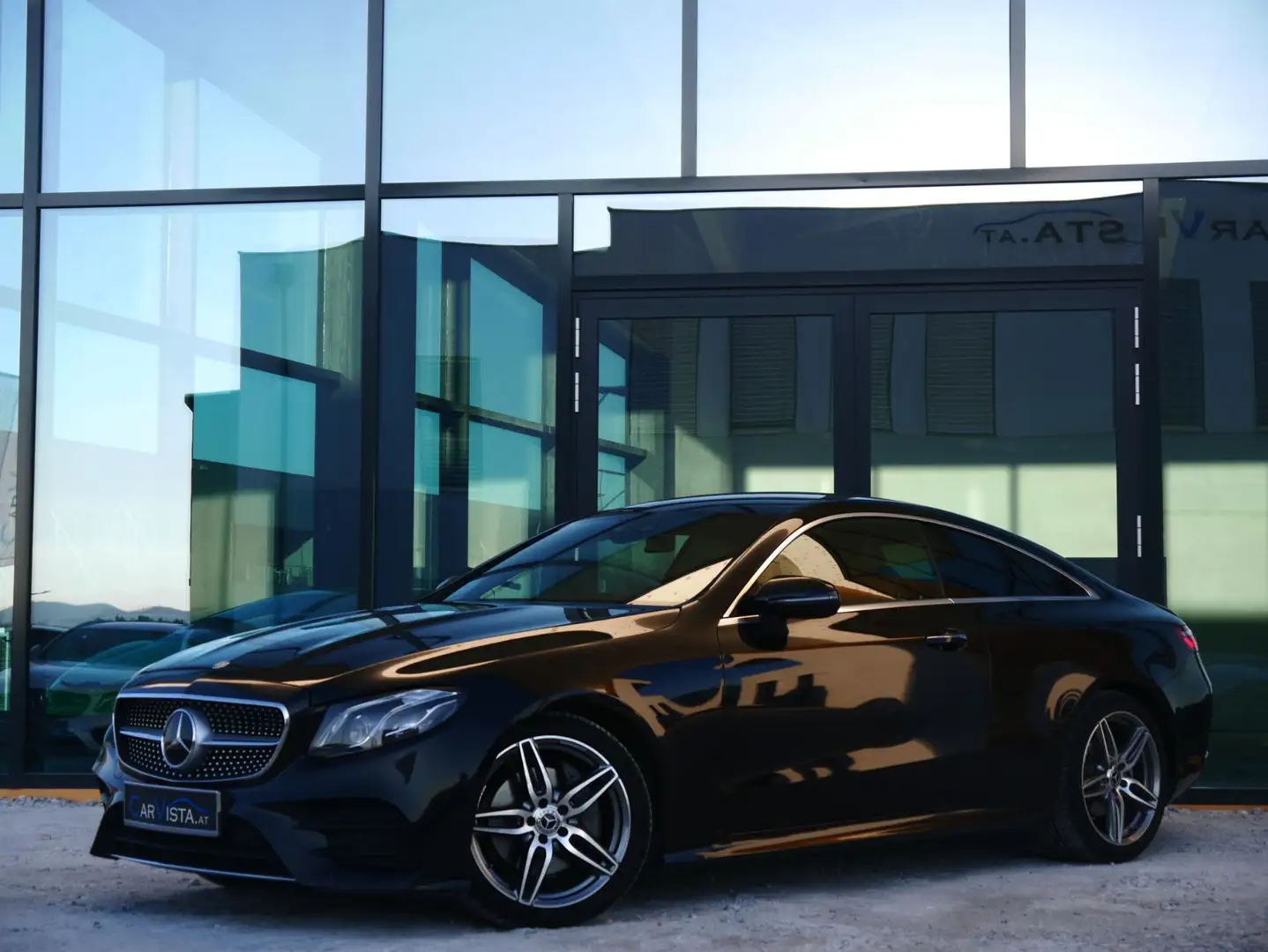Mercedes-Benz E 220 d Coupe AMG-Line Aut. Schwarz - 1
